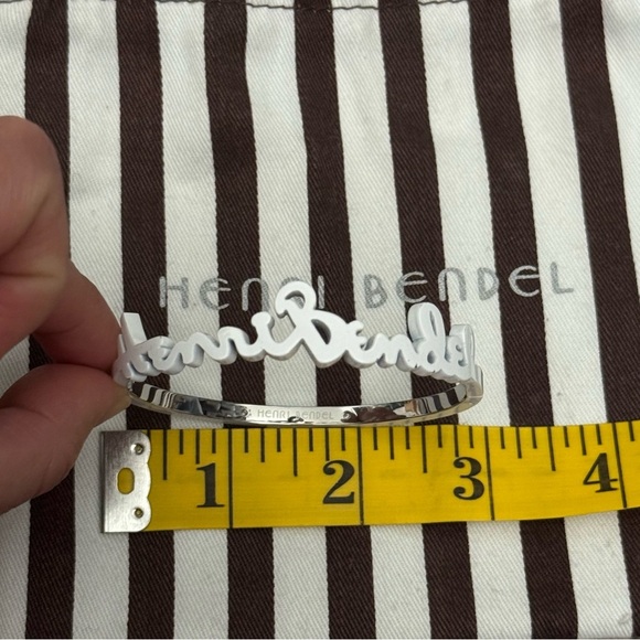 Henri‎ Bendel Skinny Script White Bangle Bracelet - Picture 13 of 13